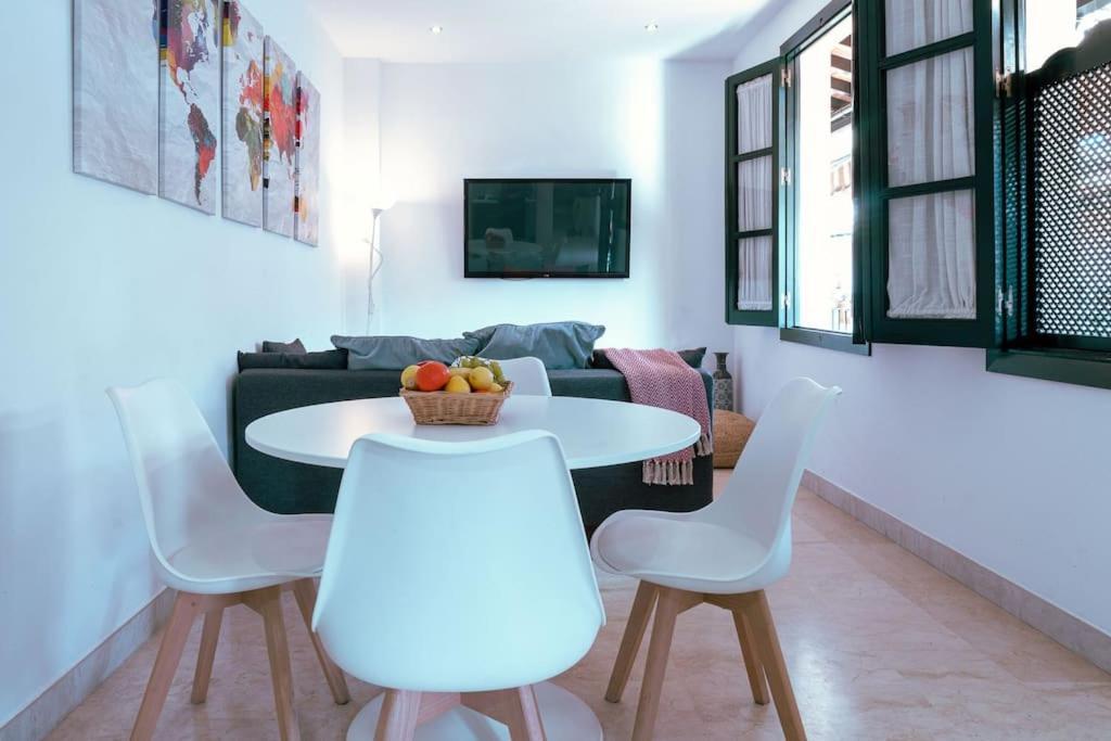 Apartamento Con Encanto En Patio Sevillano Sevilha Exterior foto
